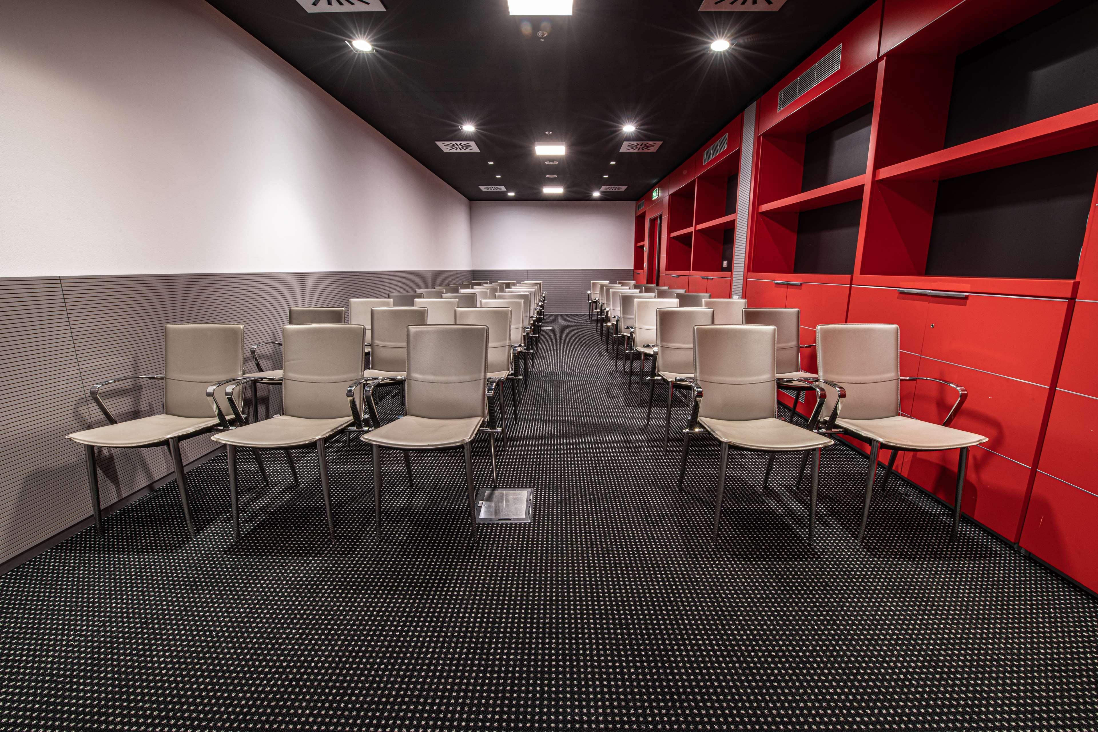 Western Net Tower 4* Padova